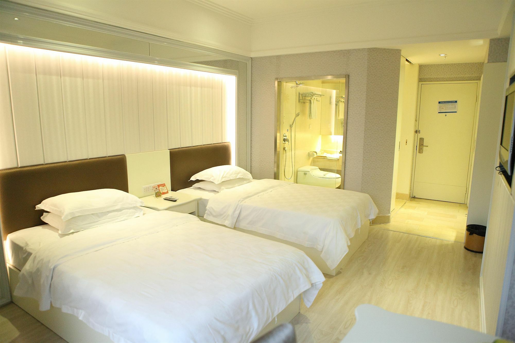 Bluesky Hotel 広州 エクステリア 写真