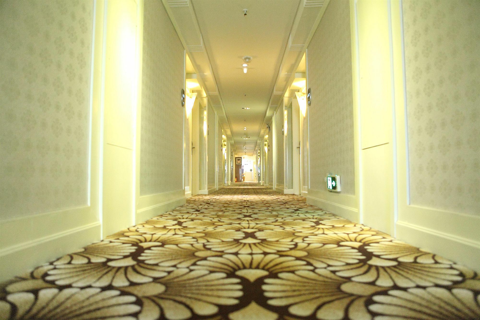 Bluesky Hotel 広州 エクステリア 写真